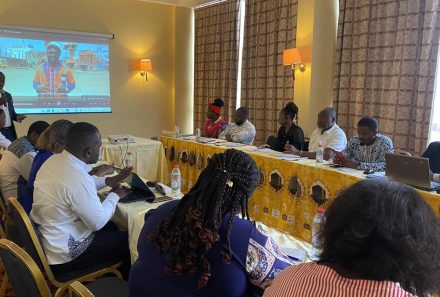 Rencontre en cours avec les prescripteurs digitaux à Yaoundé