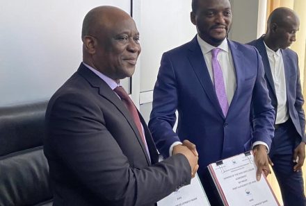 Signature d’accords marquant le lancement officiel de l’Initiative de Financement des Investissements Publics et Privés au Port de Kribi (IFI2P).