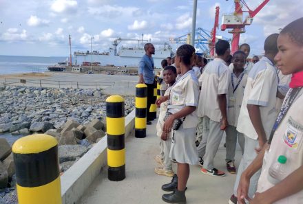 Le Port Autonome de Kribi accompagne la jeunesse scolaire.