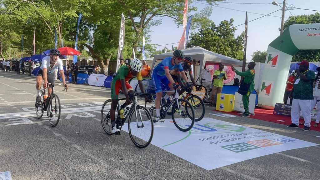 Sous un ciel éclatant et un soleil généreux, Maroua s’est animée le mardi 3 juin 2025 pour le lancement officiel de la 21ᵉ édition du Tour Cycliste International du Cameroun.