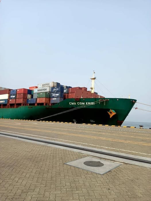 Un navire baptisé « CMA CGM Kribi » pour promouvoir le port camerounais