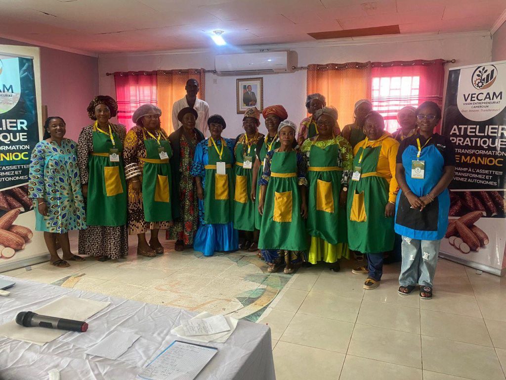 From August 25 to 28, 2025, in Sangmélima, the Port Authority of Kribi, in partnership with VECAM, organized a training program on cassava processing and marketing techniques for the benefit of the Association of Traditional Women Leaders of the South Region (AFECT-Sud).