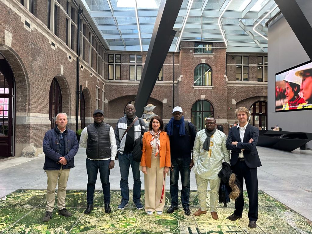 From March 9 to 13, 2026, the Port Authority of Kribi conducted a benchmarking and training mission at the Port of Antwerp-Bruges to acquire international best practices in the management of dangerous goods and enhance its operational performance.