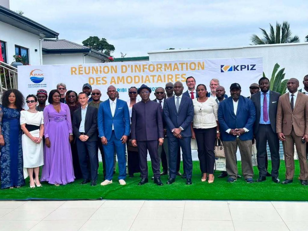 Le Port Autonome de Kribi (PAK) et la Kribi Port Industrial Zone (KPIZ) ont réuni leurs amodiataires autour des enjeux liés à la gestion de la zone industrielle, à la formalisation des droits existants et à la sécurisation juridique des investissements.